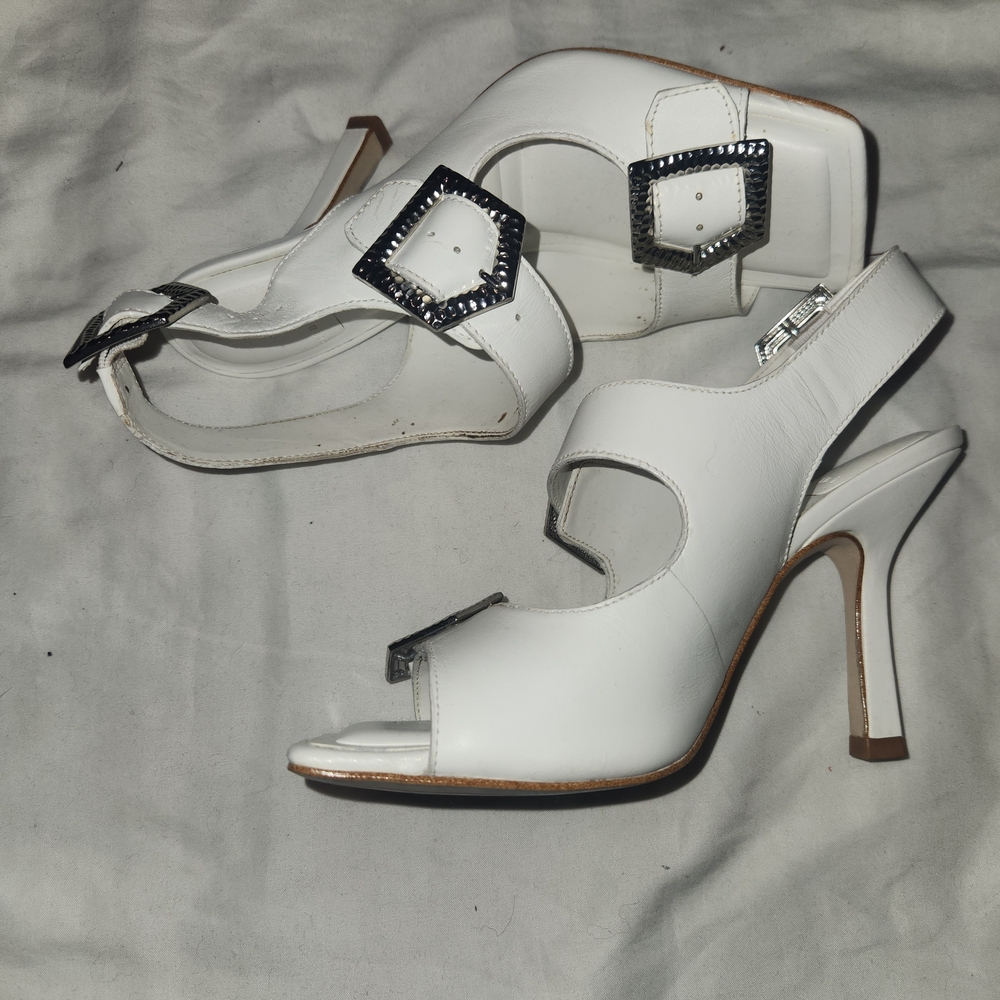 Giani Bernini White Leather Open-Toe Buckle High Heel Sandals